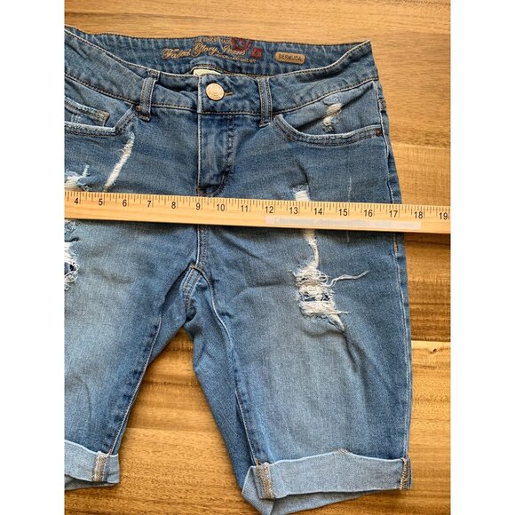 Faded Glory Womens Distressed Denim Bermuda Shorts Rolled Hem Blue Jeans Size 4 - Picture 10 of 12